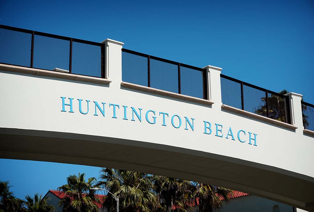 A bridge that has Huntington Beach spelled on it.